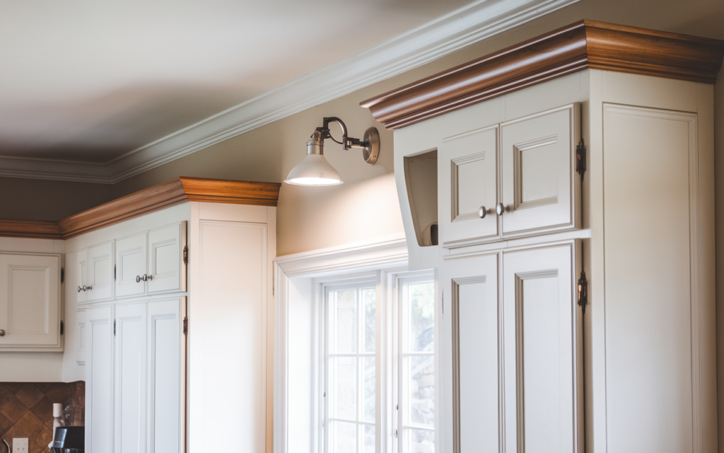 crown molding on cupboards