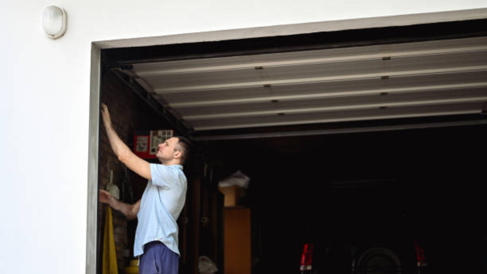 Transform Your Dallas Home with Supreme Garage Door Repair